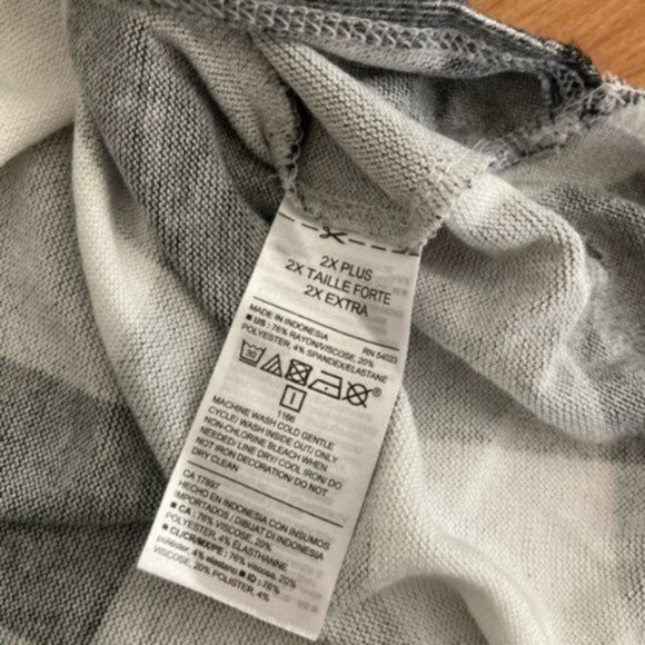 WAS $17 Old Navy top - Picture 5 of 5